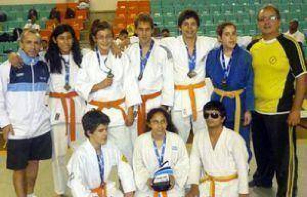 Gran performance de Judokas formoseos en San Pablo