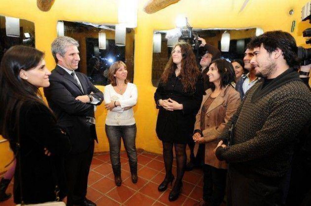 La firma �Ruca Bioconstructora� abri� sus puertas