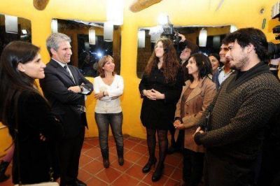 La firma �Ruca Bioconstructora� abri� sus puertas