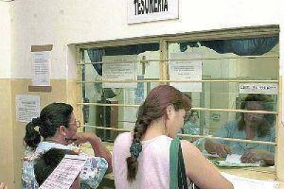 El Consejo de Educaci�n cit� con urgencia a docentes