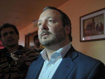 Sabatella vino a Mendoza a reforzar la pata cristinista y despotric� contra Clar�n por desafiar al Estado