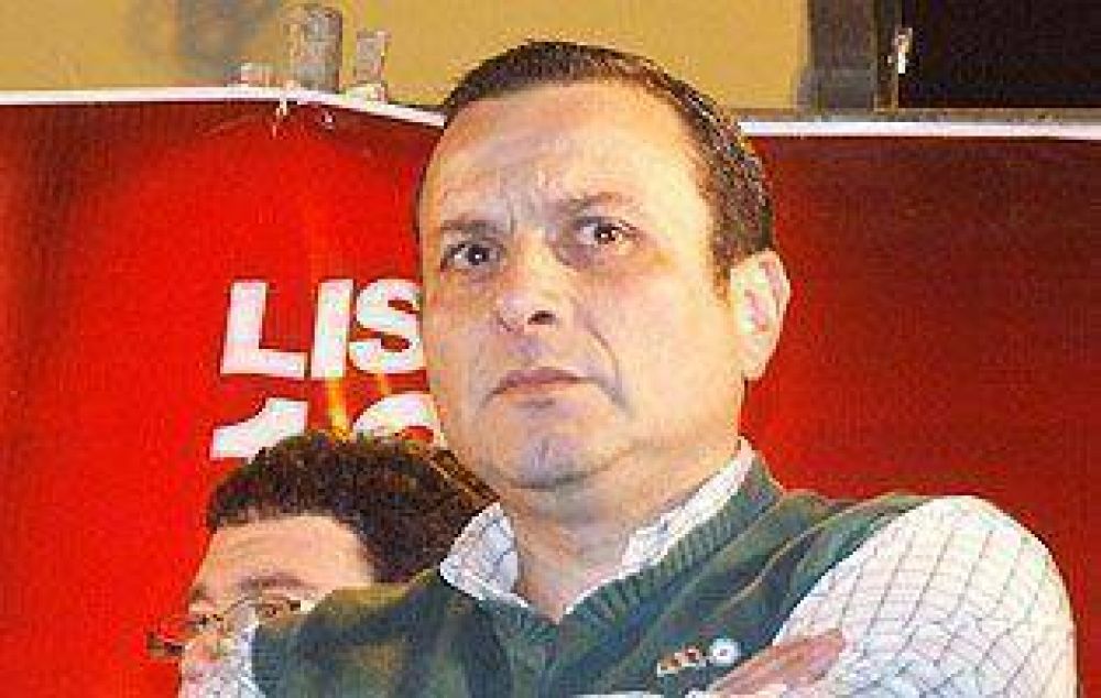 Leonis tambi�n critic� al Intendente y la situaci�n de la salud del distrito