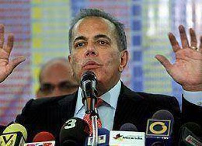 Principal opositor de Ch�vez pidi� asilo pol�tico en Per� 