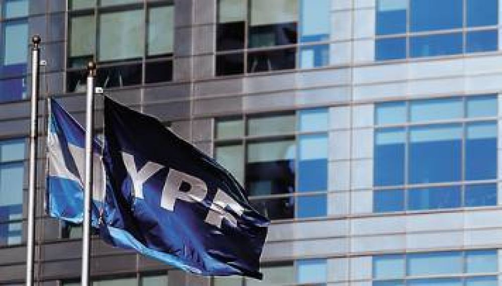 YPF revela hoy su balance 2012 y define el destino de las utilidades