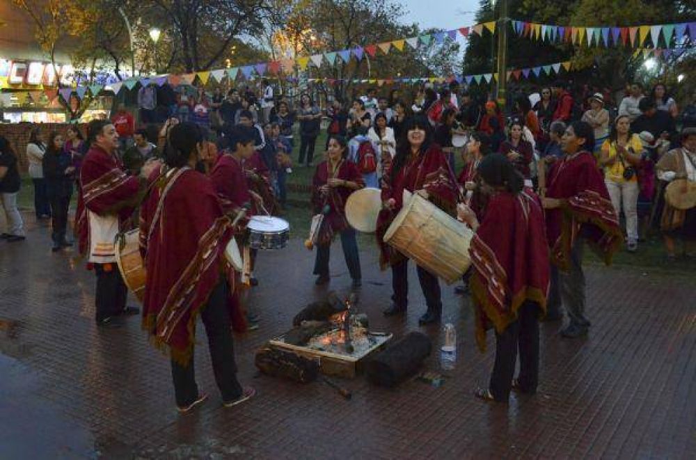 El municipio celebr� el 8vo. encuentro de Sikuris y Canto Comunitario 2013