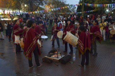 El municipio celebr� el 8vo. encuentro de Sikuris y Canto Comunitario 2013
