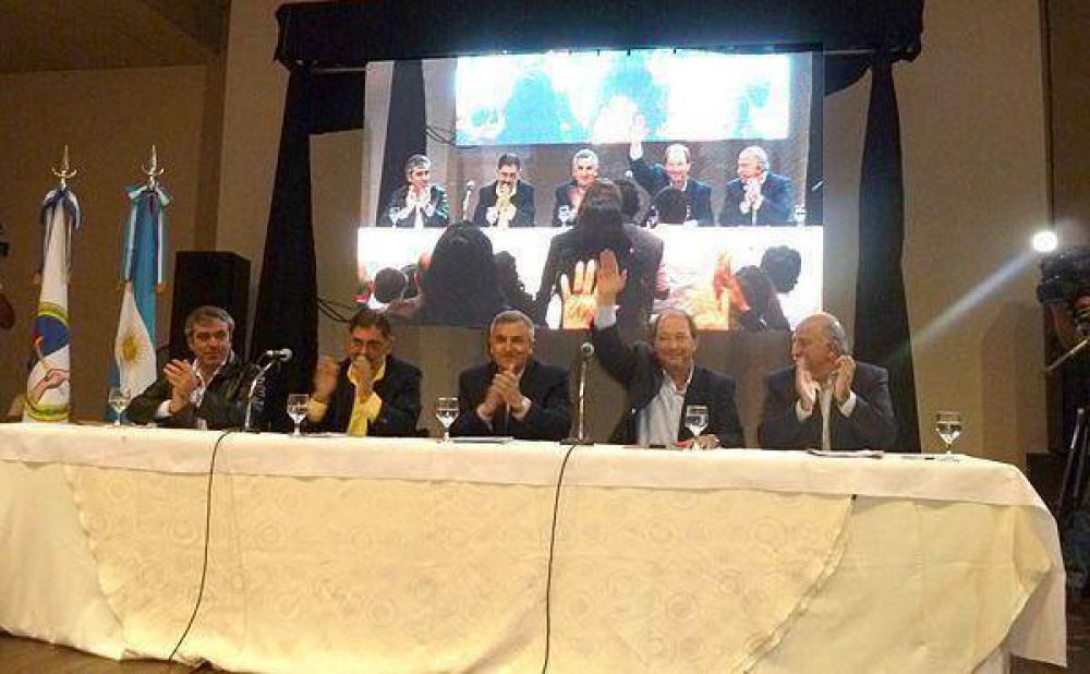 Lanzaron el Plan Jujuy Solidario contra el clientelismo y la violencia