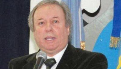 Peralta: �De Vido divide a los santacruce�os con la billetera del Estado�