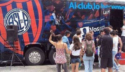 Ma�ana llega el �Cuervom�vil� a R�o Gallegos