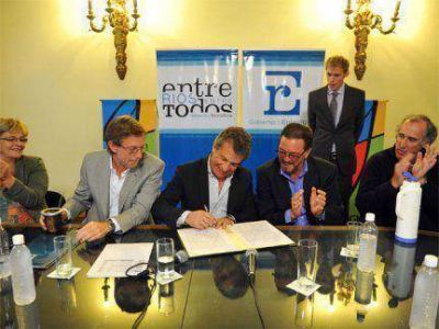 Se firm� el contrato de obra para la pavimentaci�n de un tramo de la ruta 51