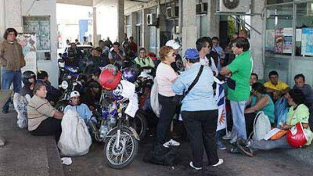 Tensi�n en el puente: desafiaron el "0 Kilo"