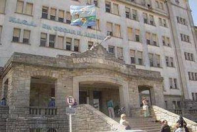 M�dicos siguen hoy de paro y judiciales volver�n el viernes a la huelga
