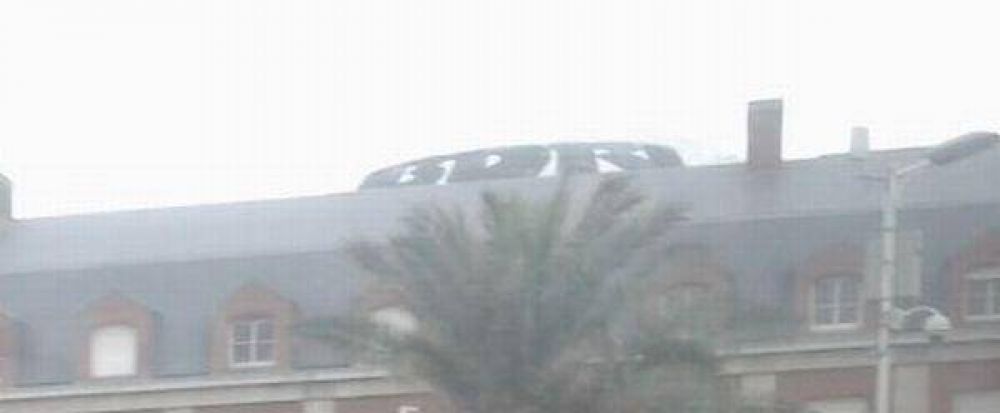 Los graffitis se apoderaron de Mar del Plata