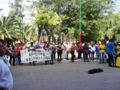 En S�enz Pe�a varios movimientos sociales recordaron el D�a del Trabajador