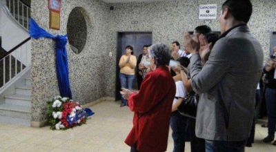 Personal de salud homenaje� a una compa�era de trabajo fallecida