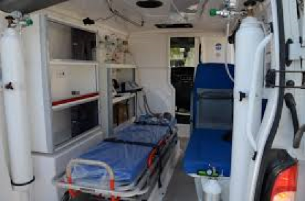 Entregan cinco ambulancias en el extremo oeste 
