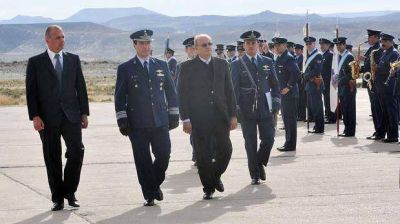 Se evoc� el 31� aniversario del bautismo de fuego de la Fuerza A�rea
