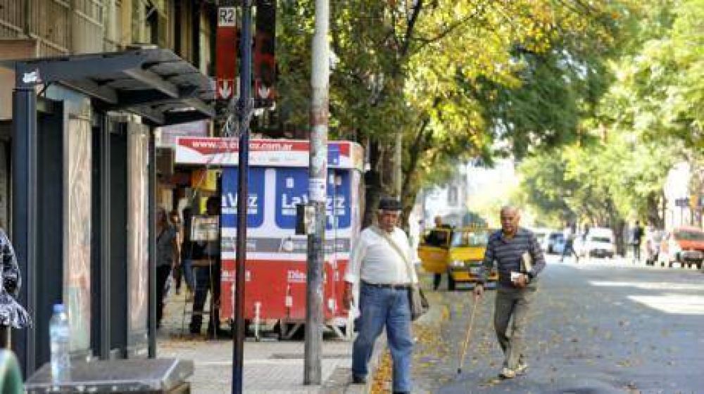 El jueves contin�a el paro de colectivos en C�rdoba