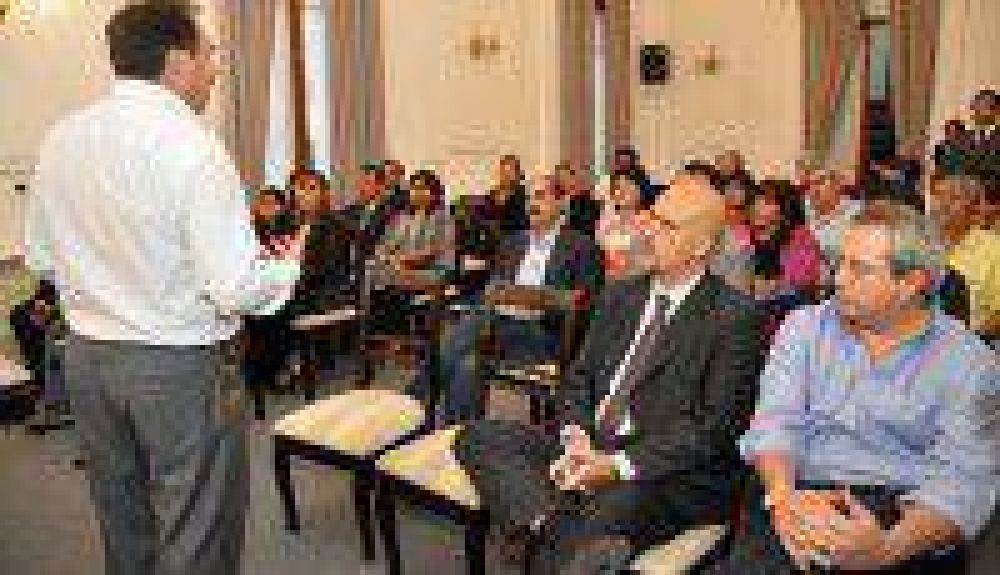 Presentaron ley que regula el funcionamiento de las "ferias" o "saladitas" en Jujuy