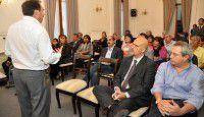 Presentaron ley que regula el funcionamiento de las "ferias" o "saladitas" en Jujuy