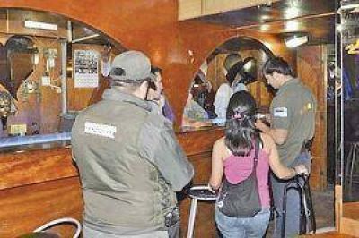 Detectan red de trata que introduc�a chicas extranjeras a prost�bulos locales