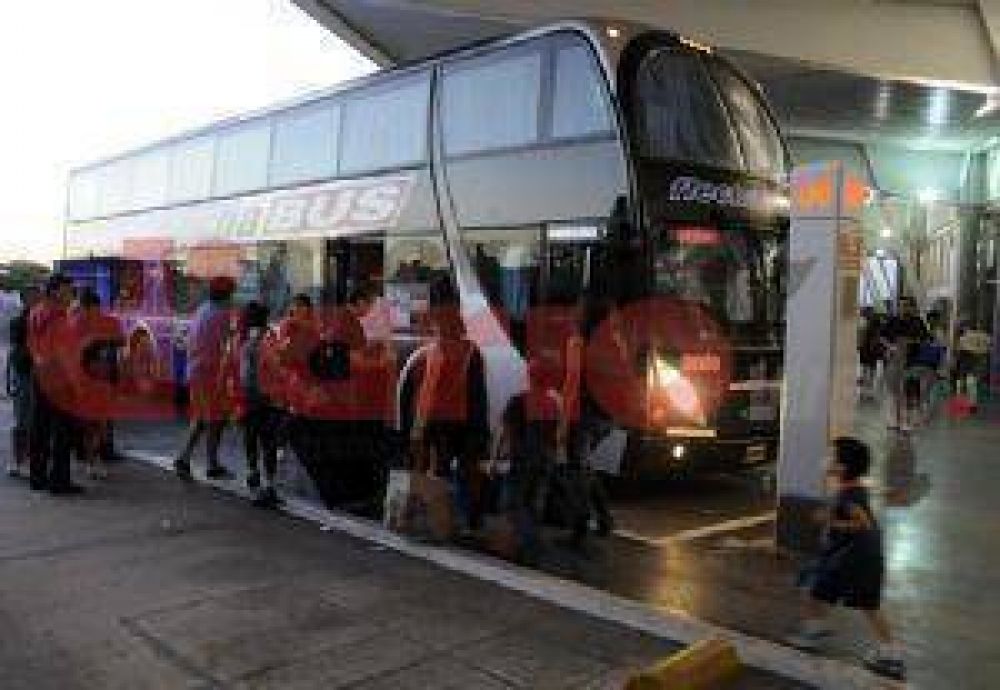 Paro de UTA: los colectivos no podr�n salir de la provincia a partir de las 14