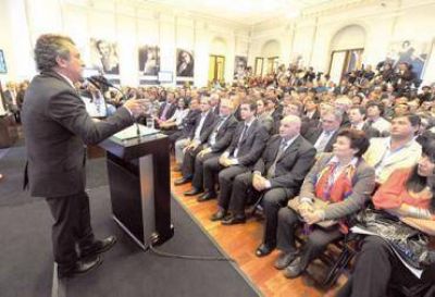 Lanzaron en Buenos Aires el Programa M�s Cerca
