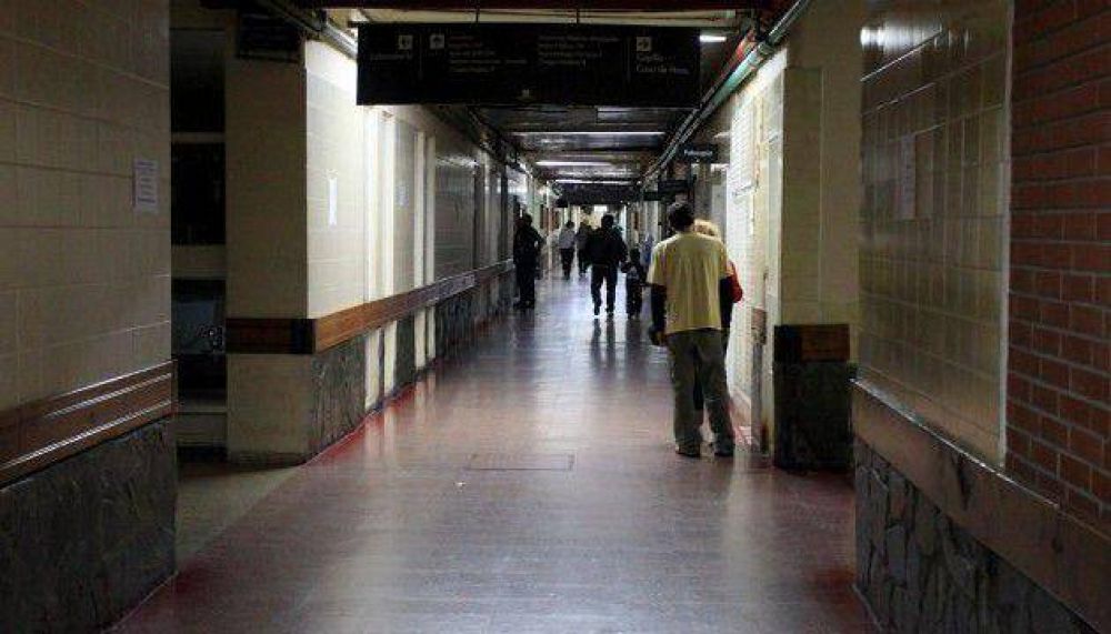 Los pacientes mueren de pie