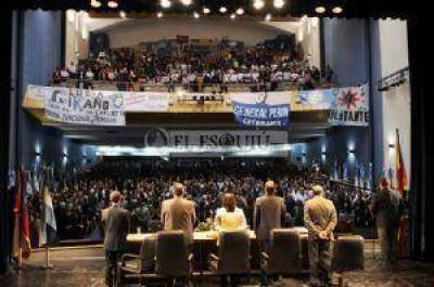 Los empleados p�blicos recibir�n un incremento salarial del 20 %