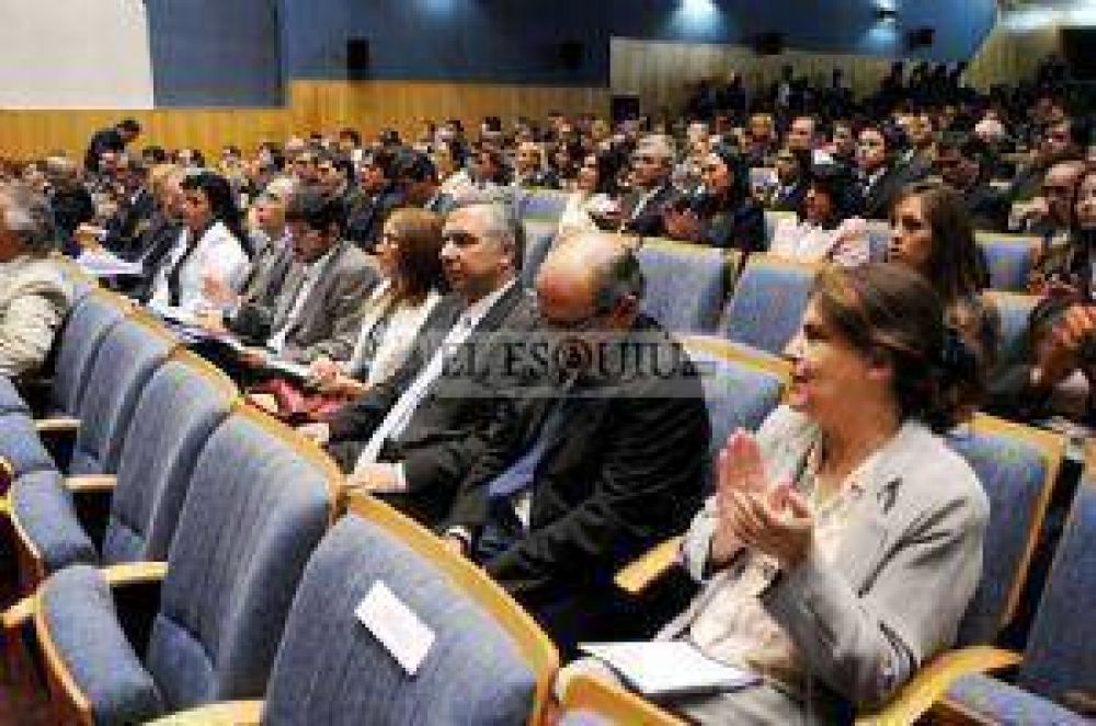 Declaraci�n de guerra: Senadores del FCyS pegaron el faltazo a la Asamblea Legislativa