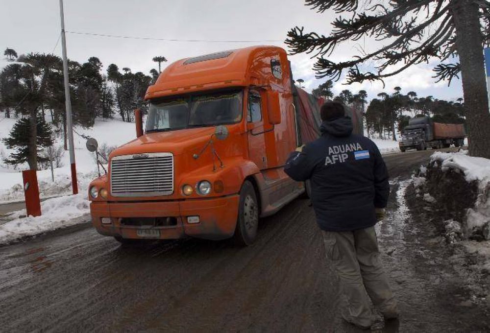 En un a�o, 55.000 camiones cruzaron a Chile