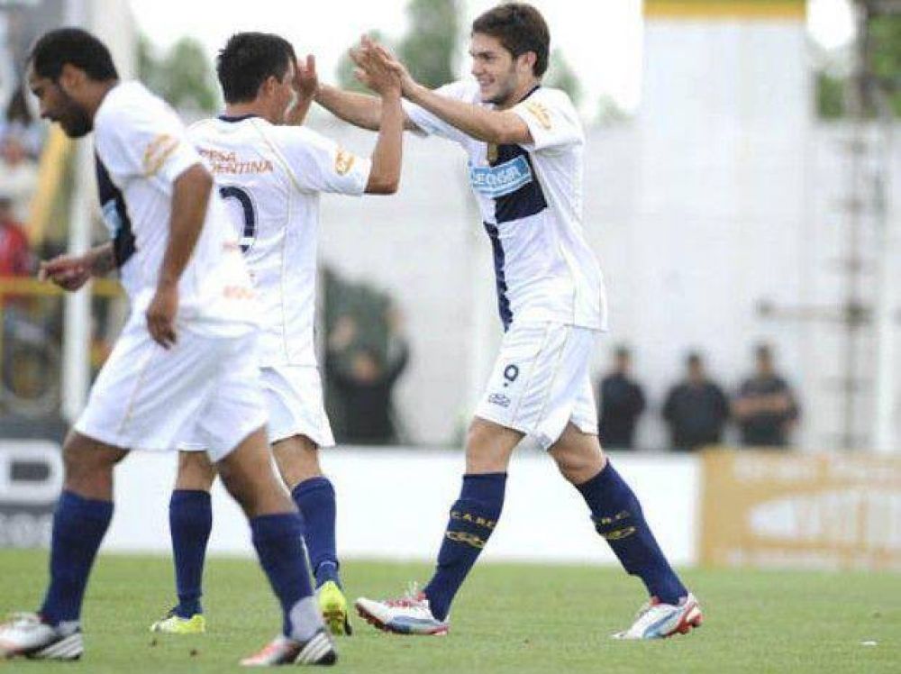 Central inici� su racha ganadora contra el Halc�n, con el que puede alcanzar el objetivo