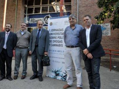 Zaffaroni cerr� las jornadas sobre drogas en la UNQ