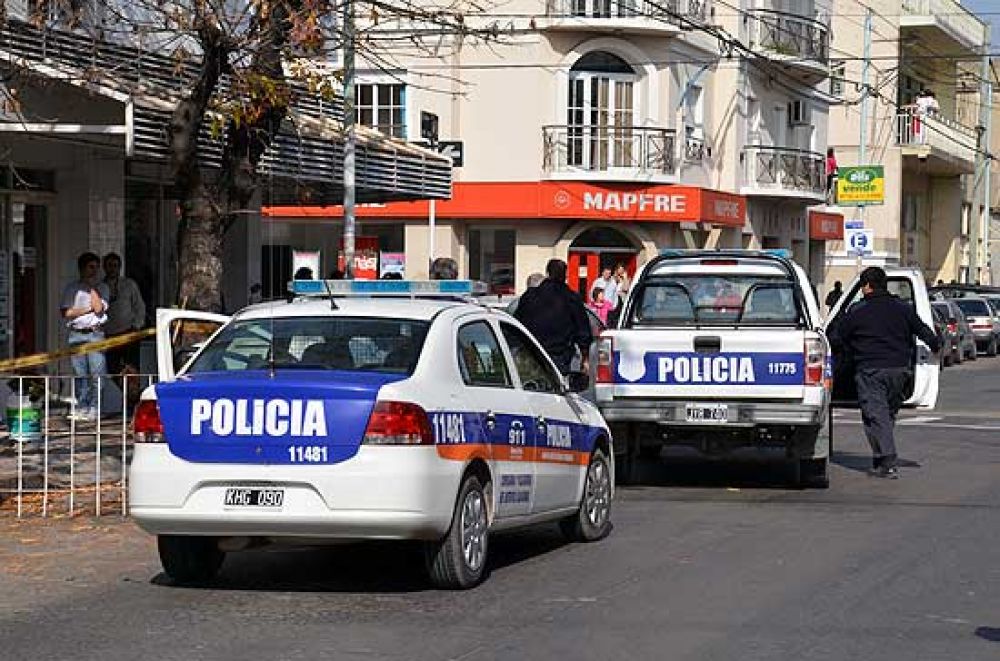 El auto vinculado a un asalto hab�a sido robado en Santa Fe