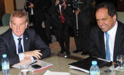 Scioli espera y Massa desconf�a de De Narv�ez