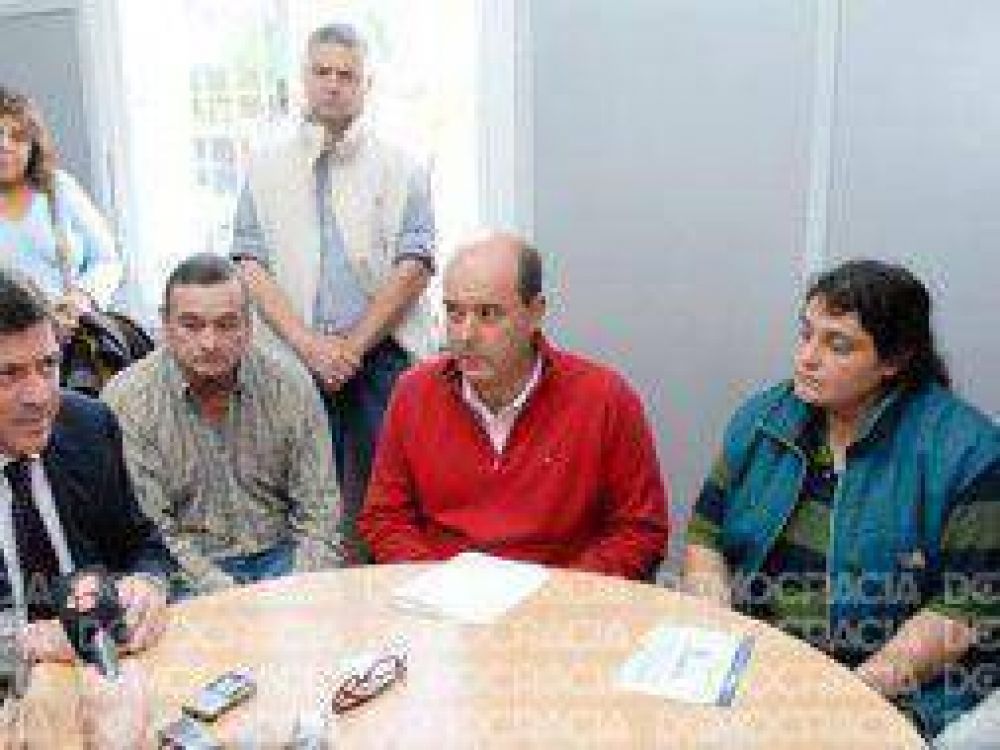 Crimen y pueblada en Jun�n: Mariotto acus� a Meoni de querer sacar "r�dito pol�tico" del 10-M