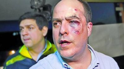 Esc�ndalo y golpes en el Parlamento de Venezuela