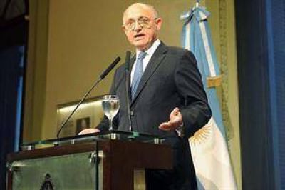 Timerman elev� su "en�rgica protesta" por las criticas de la ONU a la reforma judicial