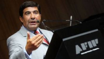 Echegaray anunci� un r�cord de recaudaci�n en abril