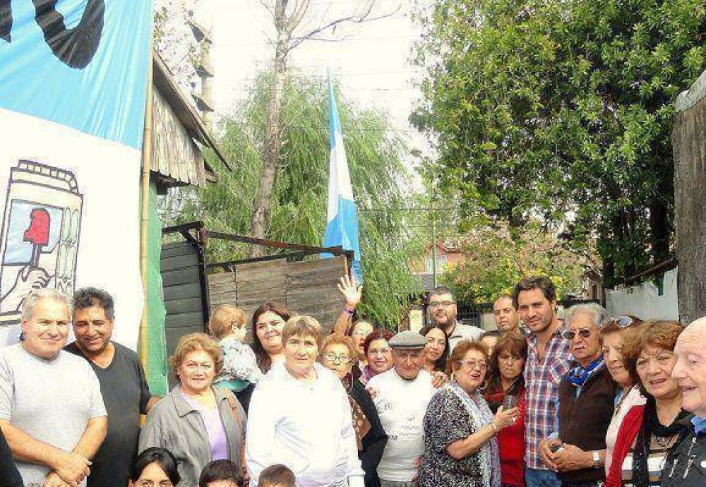 Cafiero celebr� el D�a del Trabajador en Mart�nez y en el Bajo Boulogne