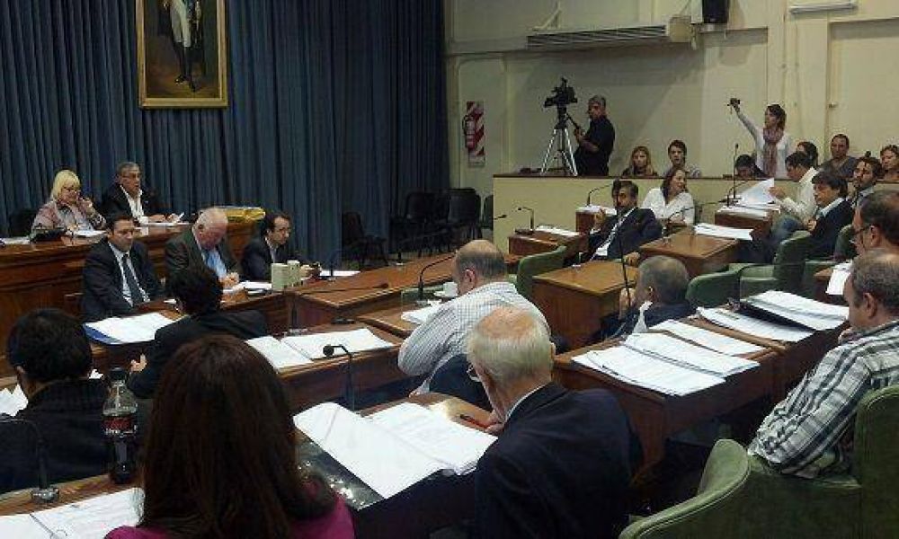 San Isidro: Debate por la Ley de Medios y obras en BANADE en el HCD de San Isidro