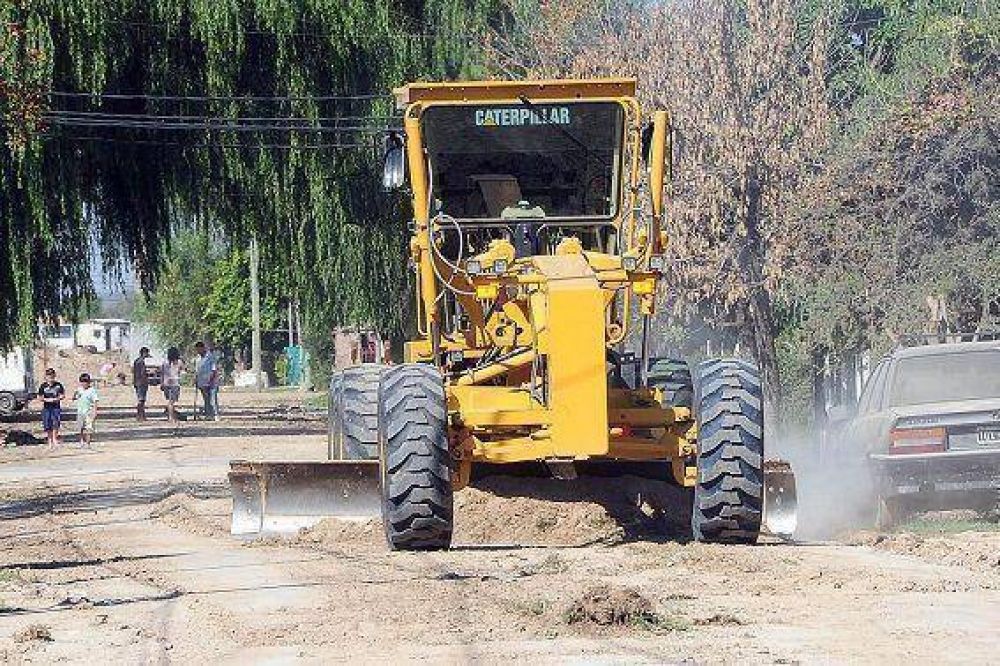 El Municipio realiza trabajos de pavimentaci�n en Troncos del Talar
