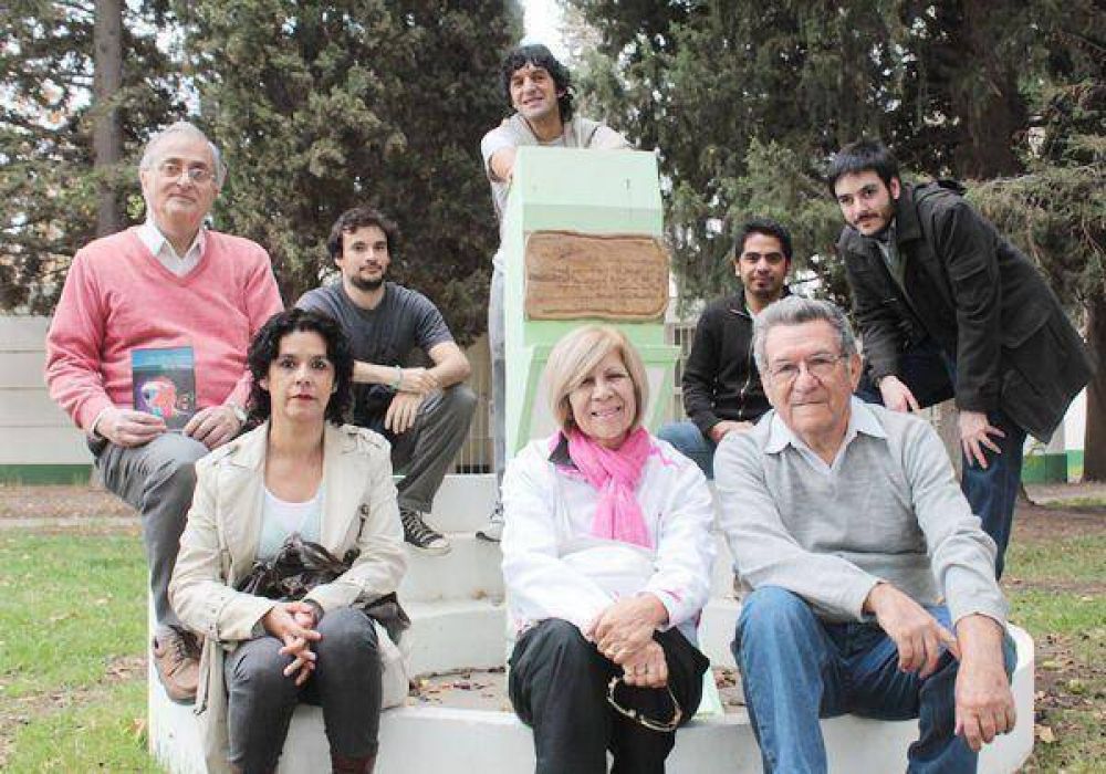 Cipole�os en la Feria Internacional del Libro 