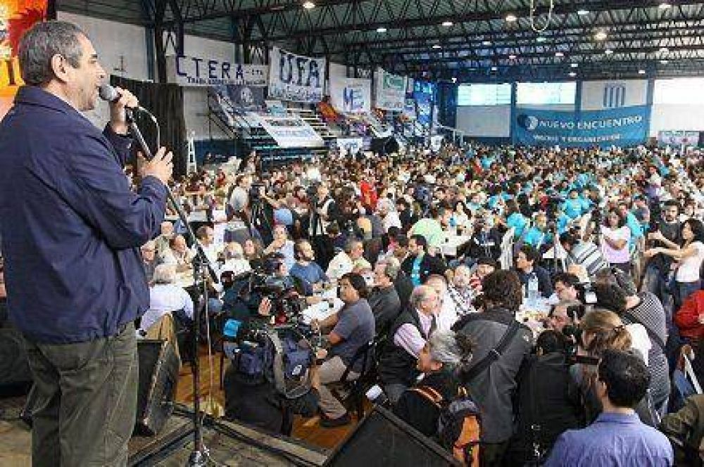 Ferraresi: �El D�a del Trabajador es una jornada de fiesta y de lucha�