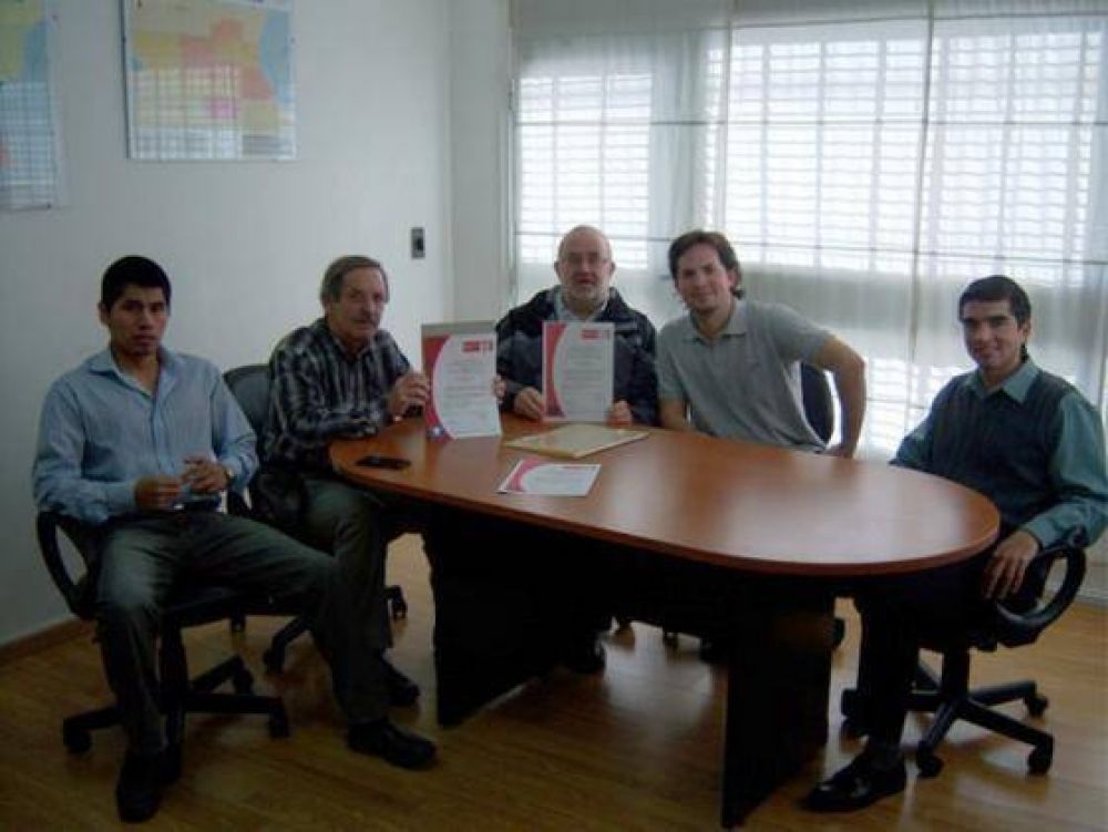 Instituto de Energ�a certifica proceso de T�cnicas de Verificaci�n en Contratos del �rea hidrocarburos