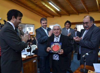 Vecinos de los 400 Departamentos piden seguridad y limpieza