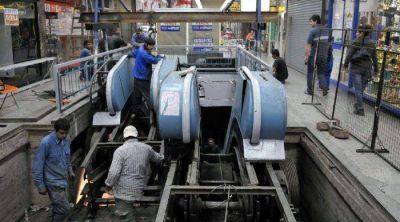 Desmontaron la escalera mec�nica de la hist�rica Galer�a Tonsa