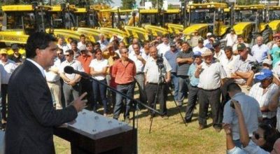 Entregaron 56 equipos nuevos para consorcios camineros