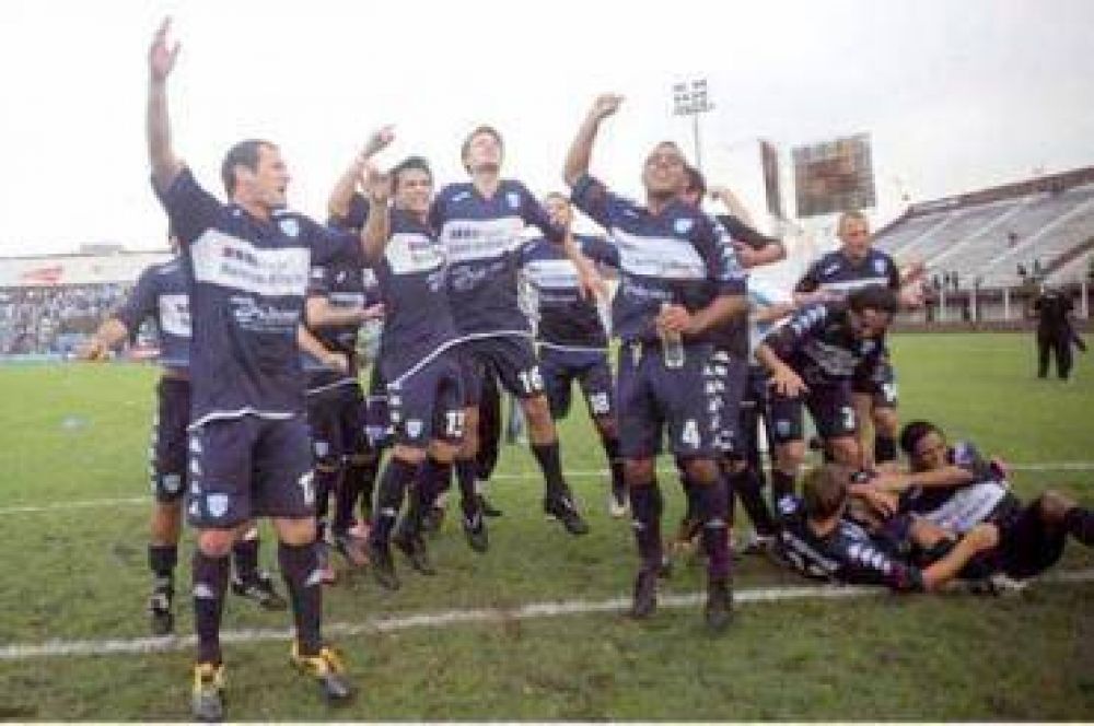 Gimnasia hace historia en la Copa Argentina