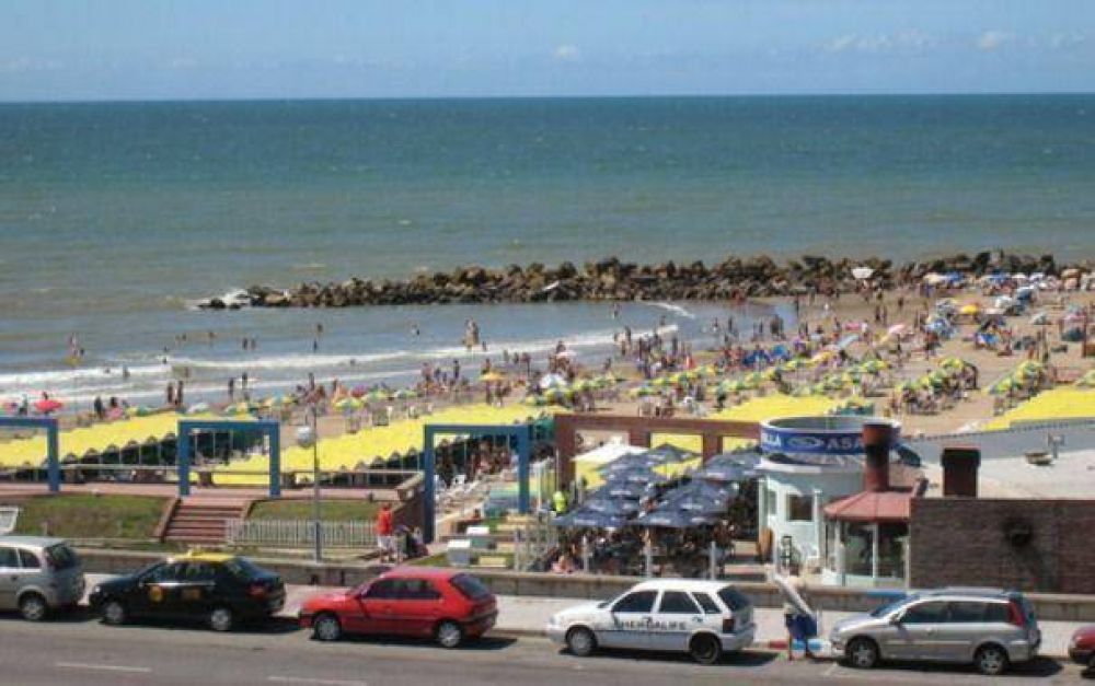 Luego del verano, otorgan permiso precario a concesionario de Playa Cardiel